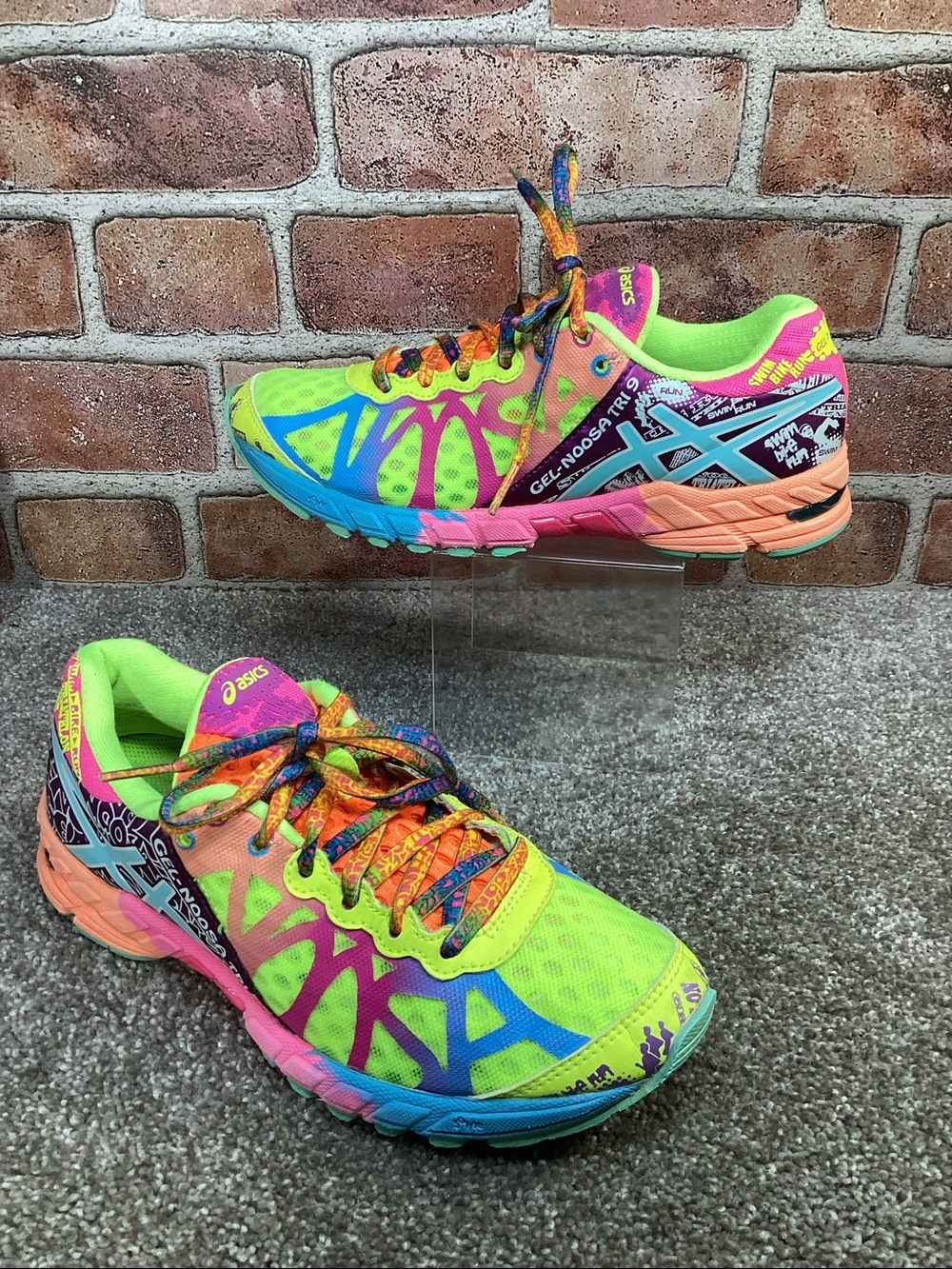 Asics Gel-Noosa Tri 9 women’s running shoes sneakers size 6